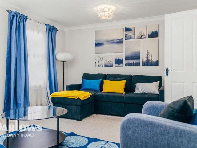 House for rent in Castle Quarter, Falcon Lodge