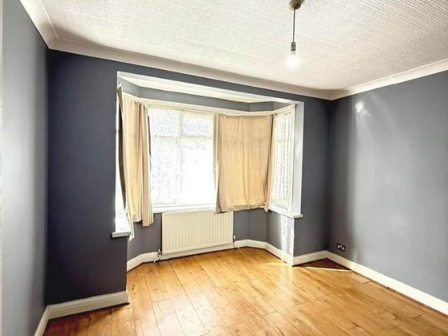 House for rent in Southall Green, Greater London