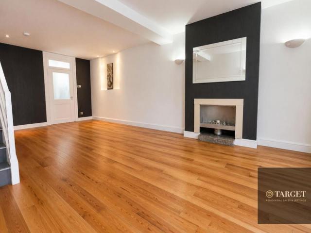 House for rent in Ponders End, Greater London