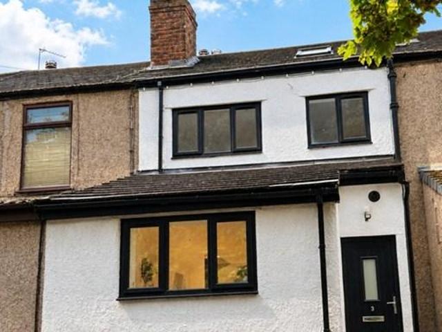 House for rent in The Rowans, Leeds