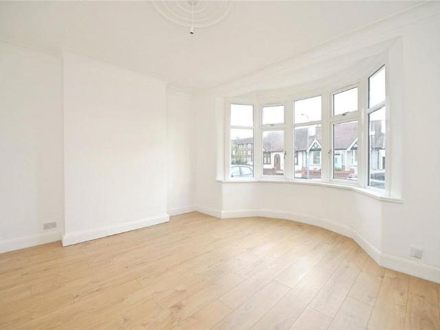 House for rent in Goodmayes, Greater London