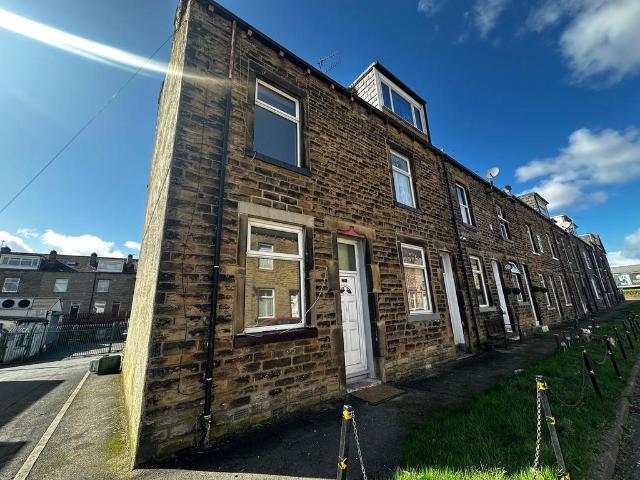 House for rent in Long Lee, West Yorkshire
