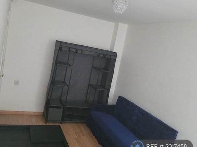 Room for rent in Cowhill, Pendock