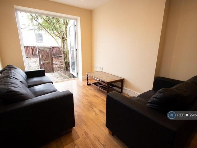 House for rent in The Polygon, City Of Southampton