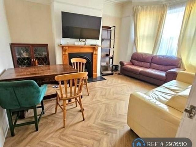 House for rent in Polsloe, Watergate