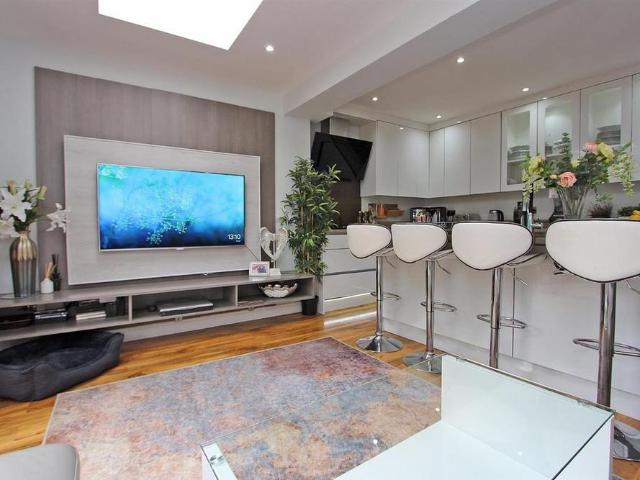 House for rent in London Borough of Croydon, Greater London