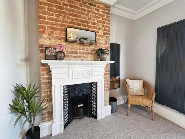 House for rent in Oxenden, The Bridge