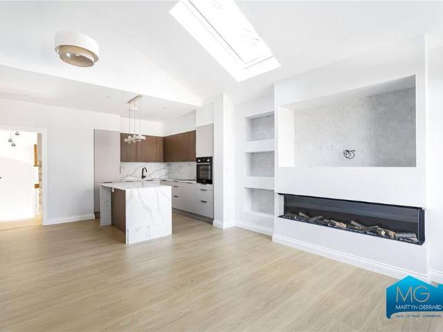House for rent in London Borough of Barnet, Greater London