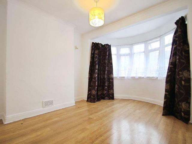 House for rent in Lane, Greater London