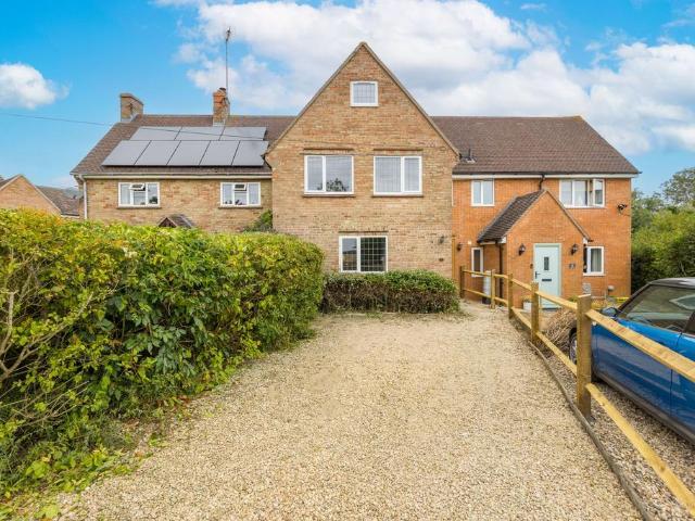 House for rent in Fossebridge, Gloucestershire