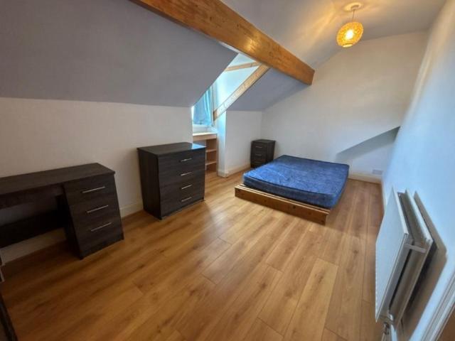House for rent in Nangreaves, Wales