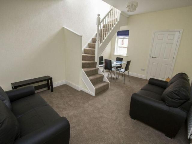House for rent in Canley Gardens, West Midlands