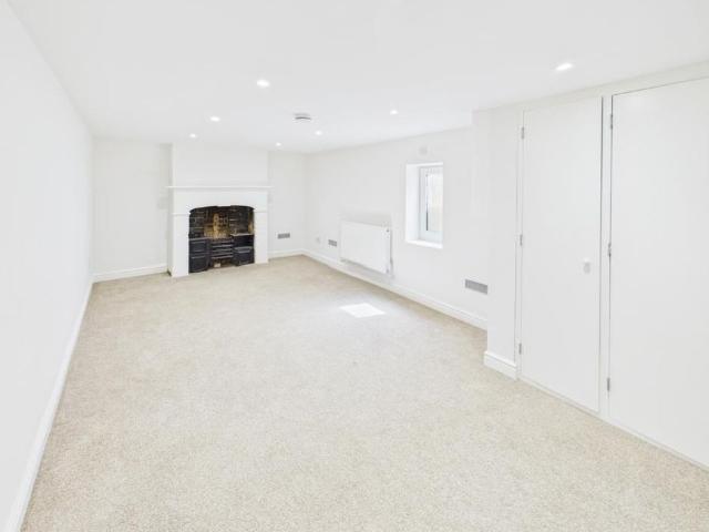 House for rent in Golden Valley, Gloucestershire