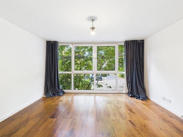 House for rent in St Margarets, Greater London