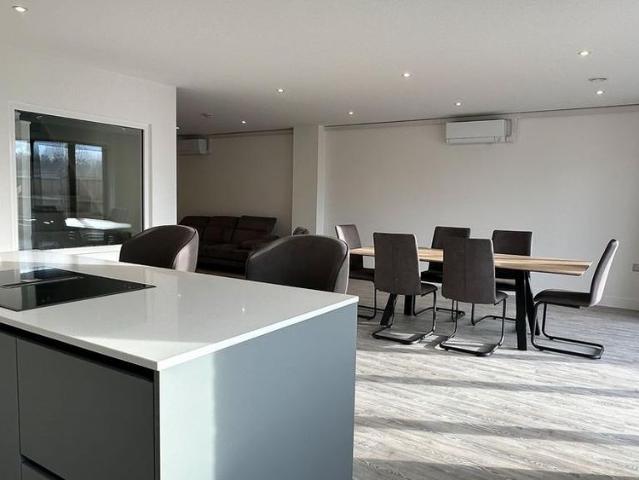 House for rent in Holywell, The Slade
