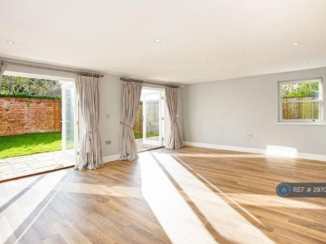 House for rent in St James, Sandown Park