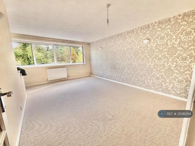 House for rent in Frimley, Surrey Heath
