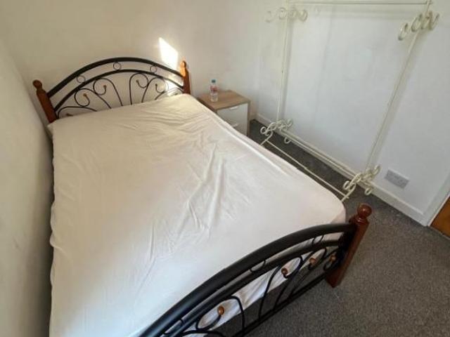House for rent in Victoria Park, Manchester