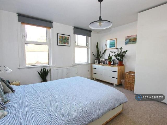 House for rent in London Borough of Croydon, Greater London
