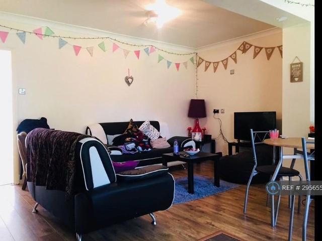 House for rent in Avery Hill, Greater London