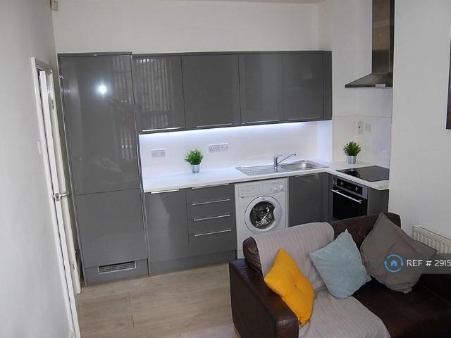 House for rent in Thornton Lodge, Huddersfield