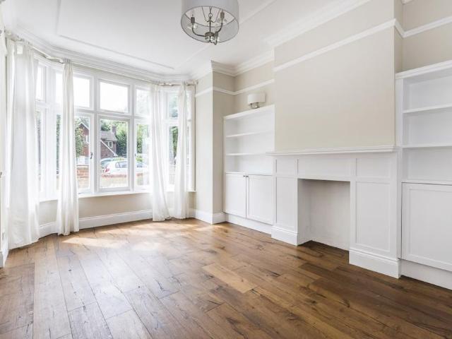 House for rent in Tulse Hill, Greater London