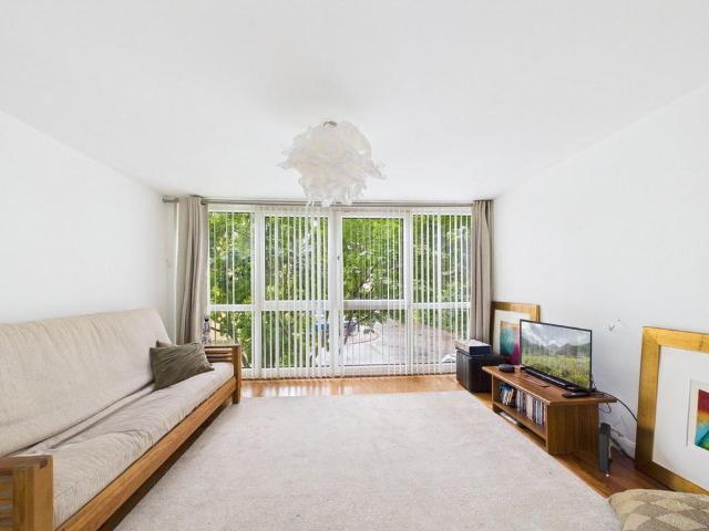 House for rent in St Margarets, Greater London