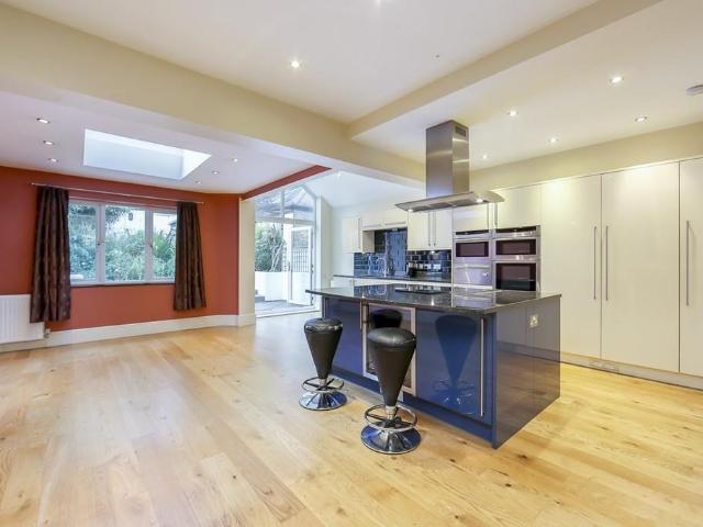 House for rent in Shepherd's Hill, Muswell Hill
