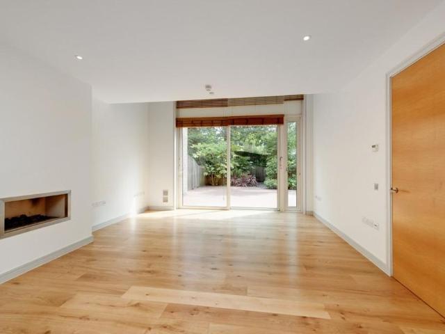 House for rent in West Hampstead, Greater London