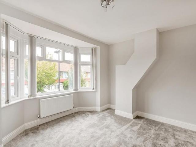 House for rent in Ponders End, Greater London