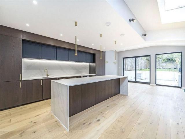 House for rent in London Borough of Lewisham, Greater London