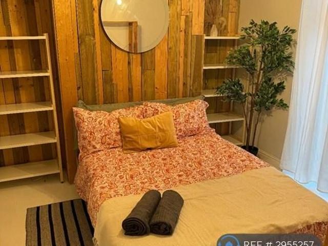 House for rent in Falcon Lodge, Wales