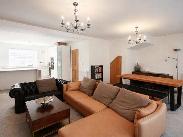House for rent in Wortley, School House