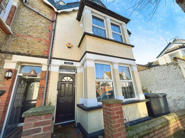 House for rent in Oxenden, The Bridge