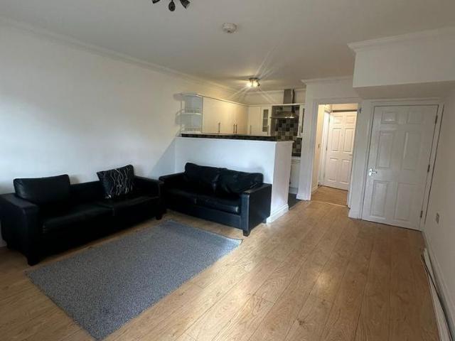 House for rent in Spring Park, Luton