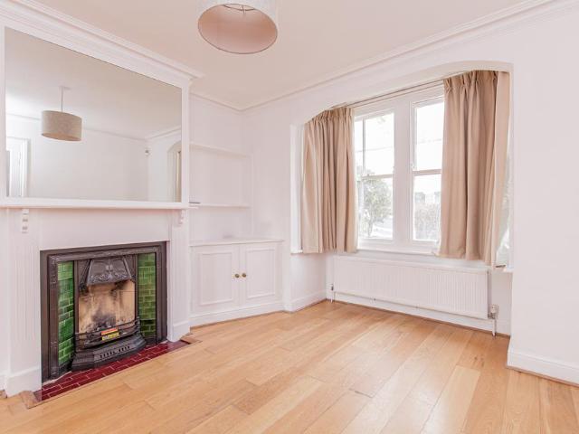 House for rent in Iffley Fields, The Slade