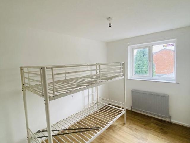 House for rent in Spotland Bridge, Burnedge