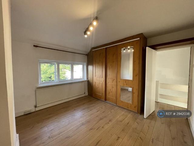 House for rent in London Borough of Ealing, Greenford