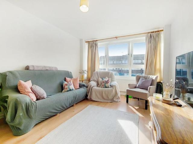 House for rent in West Kensington, Greater London