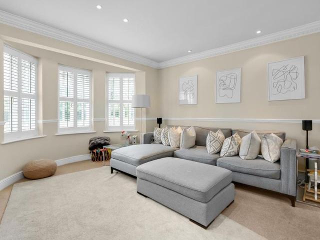House for rent in Blackhills, Surrey