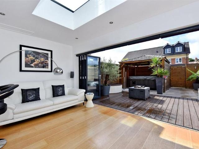 House for rent in Clewer Village, Windsor