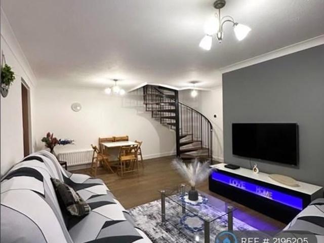 House for rent in London Borough of Merton, Greater London
