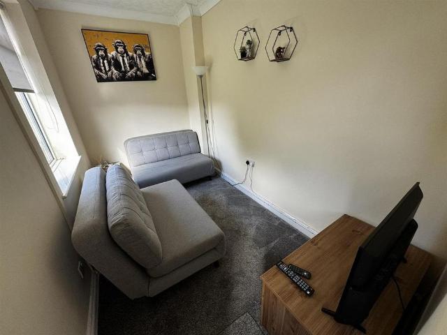 House for rent in The Woodlands, Durham