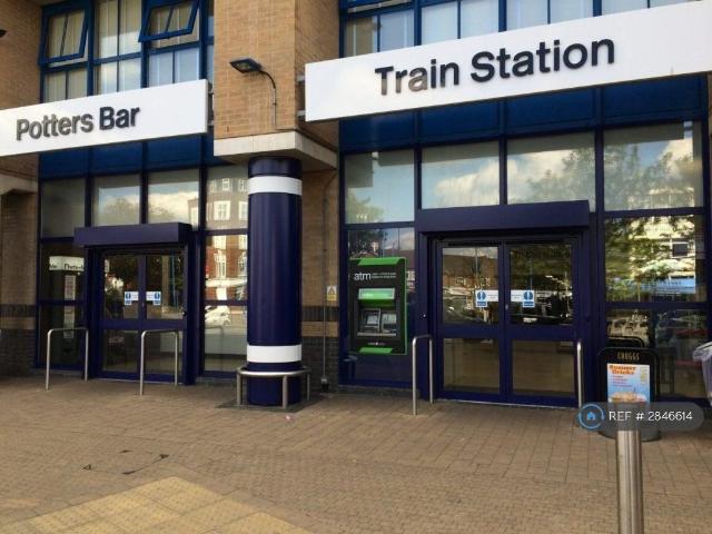 House for rent in Potters Bar, Hertfordshire
