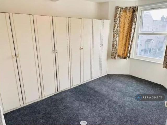 House for rent in Thames View, Greater London