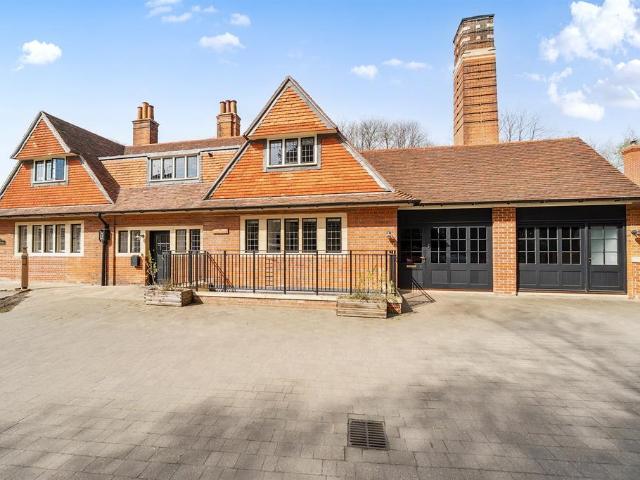House for rent in Littlecote, West Sussex