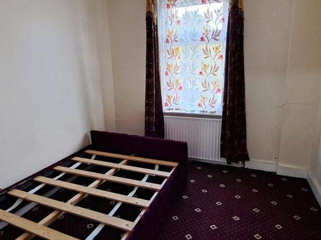 House for rent in London Borough of Ealing, Greater London