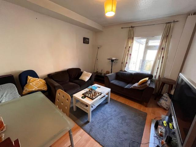 House for rent in Headingley Hill, Leeds
