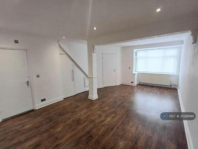 House for rent in Rainham, Greater London