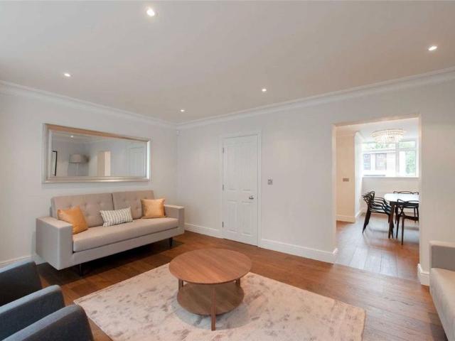 House for rent in Swiss Cottage, Greater London